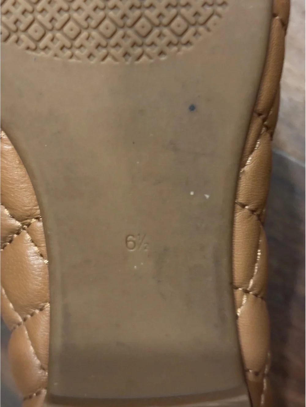 Tory Burch Quilted Leather Ballet Flats in Tan with Gold Logo 6.5